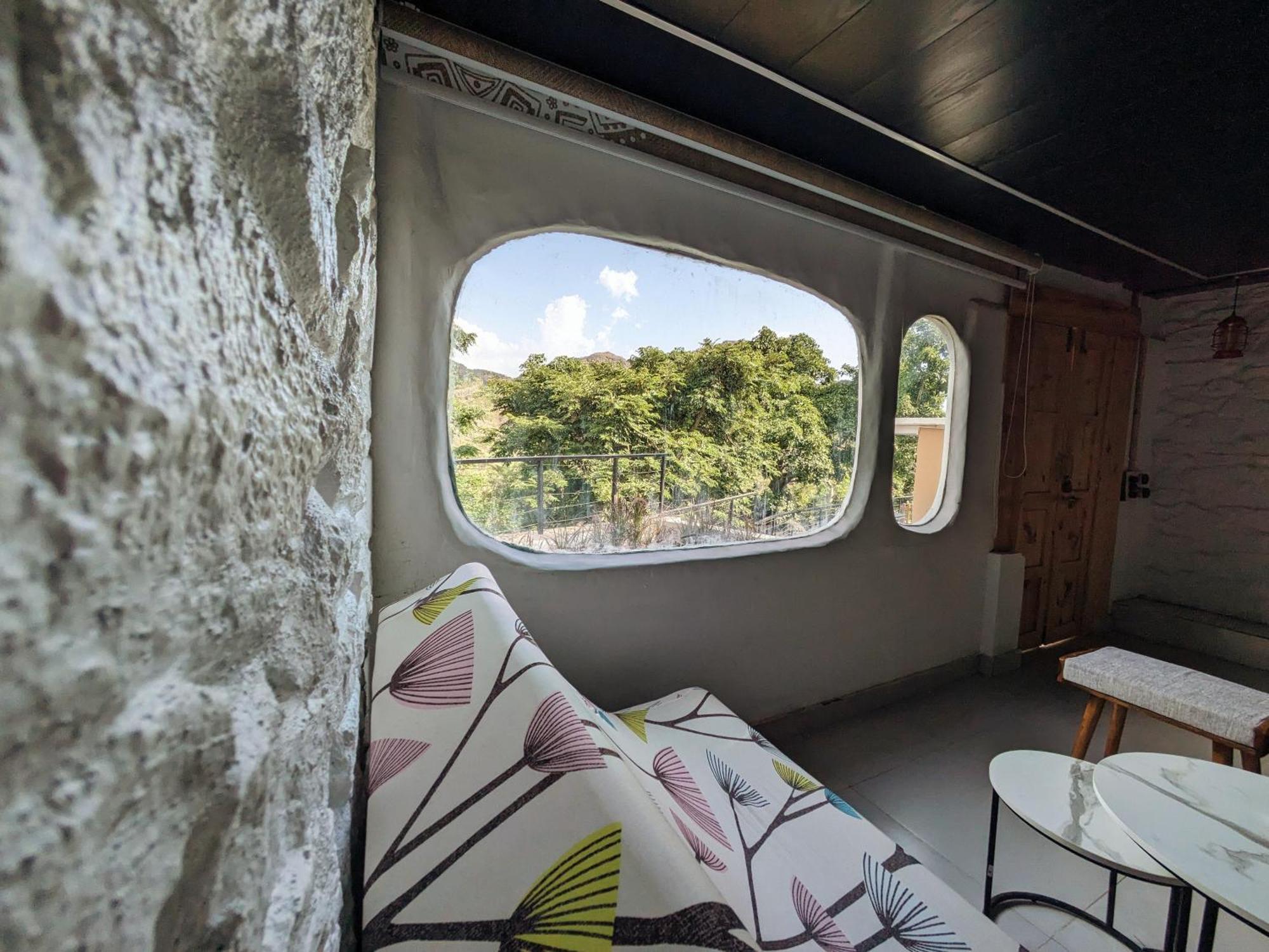 Cob House Hotell Mount Abu Eksteriør bilde
